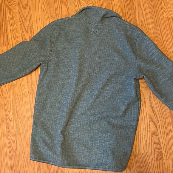 UNDER ARMOUR PULL OVER - Picture 5 of 5